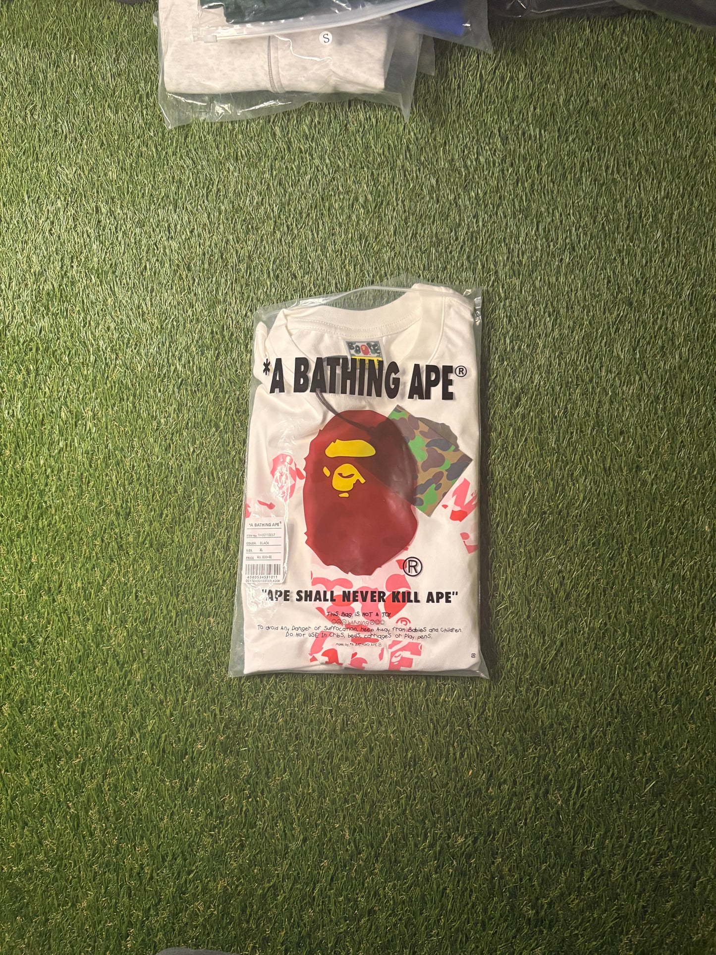 BAPE White Graphic T-Shirt (S)