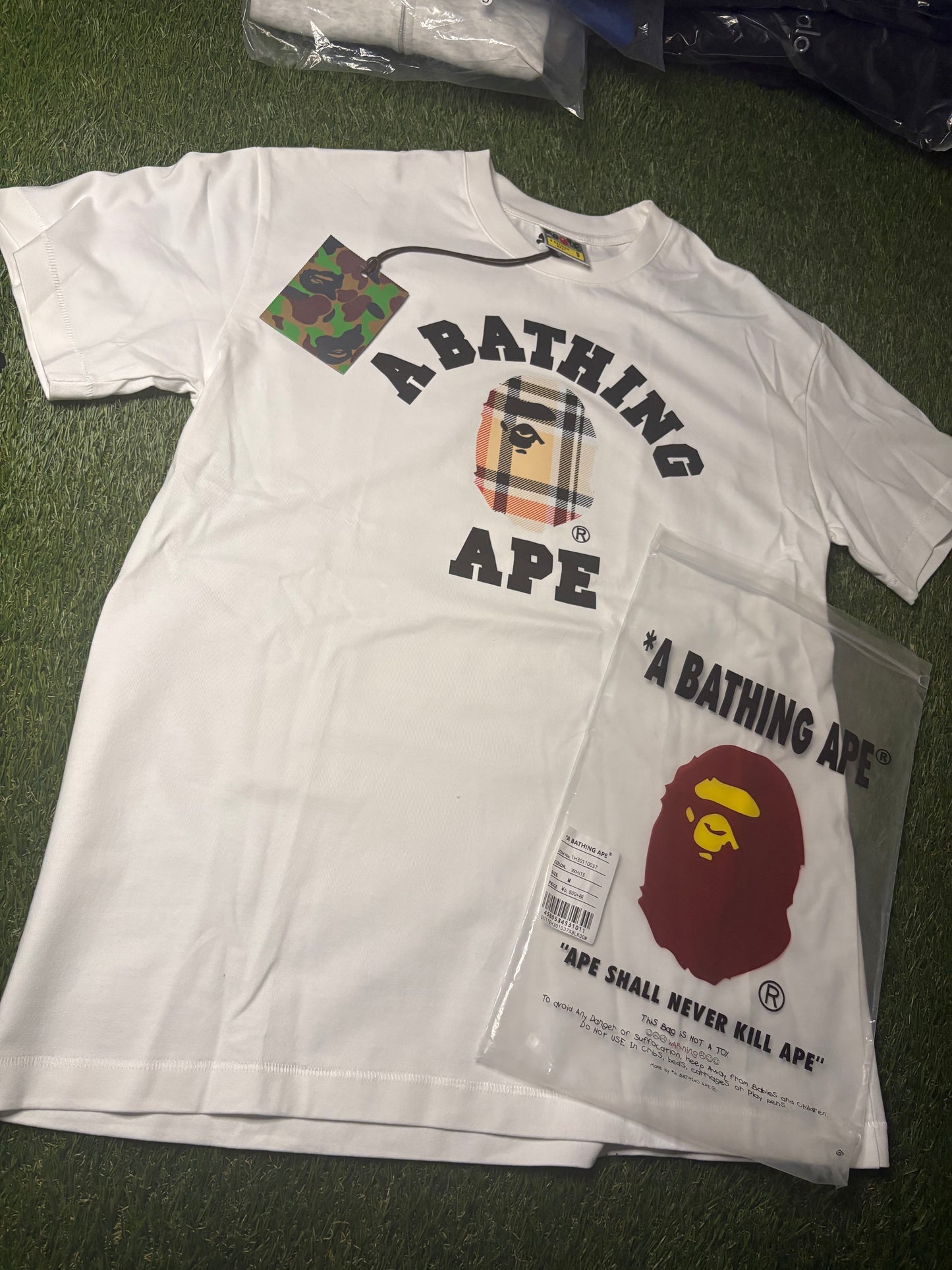 BAPE White Graphic T-Shirt (S)