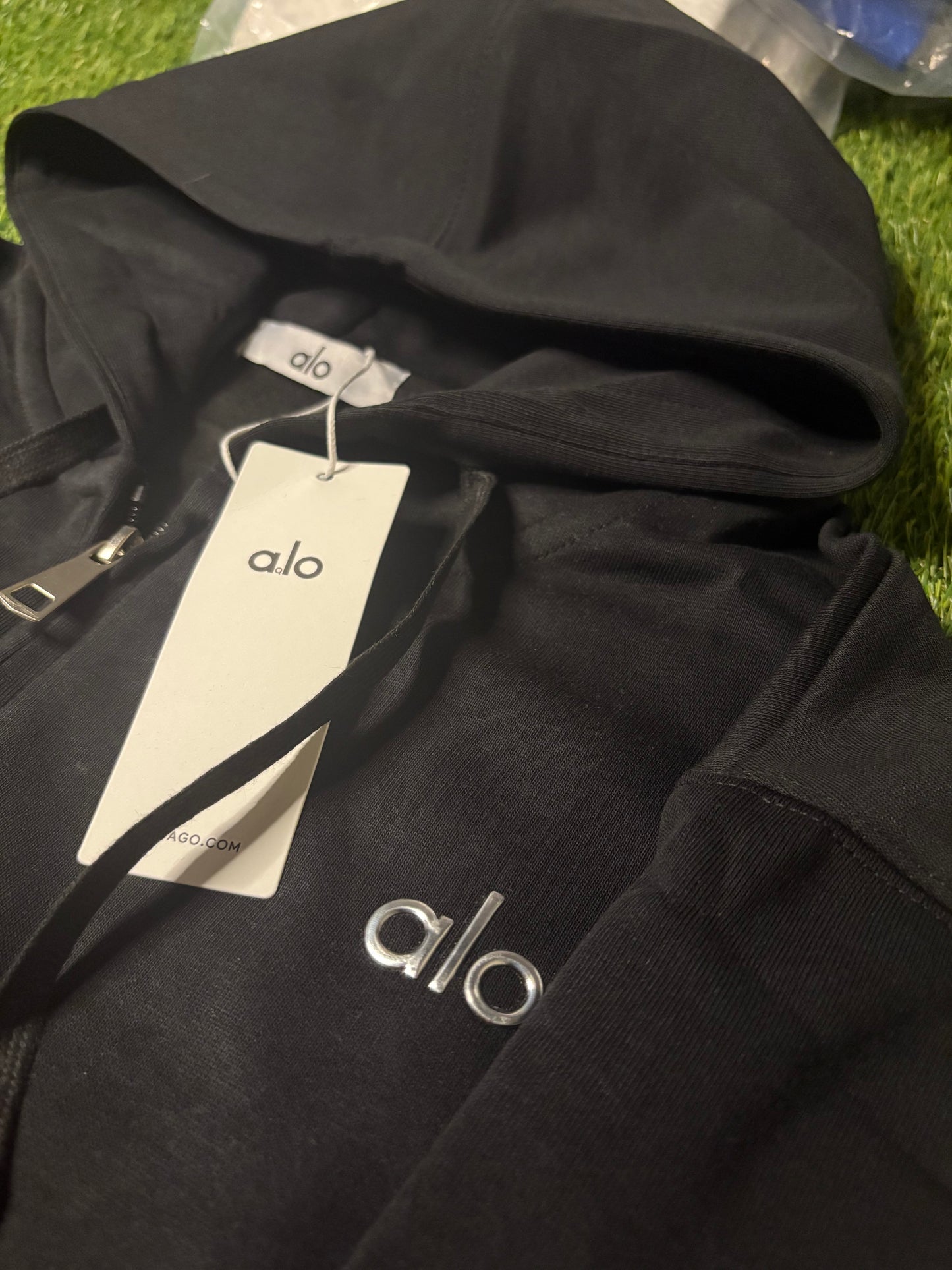 ALO Zip-Up (Black)