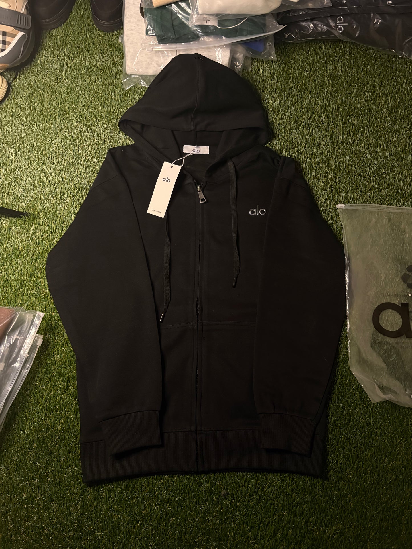 ALO Zip-Up (Black)