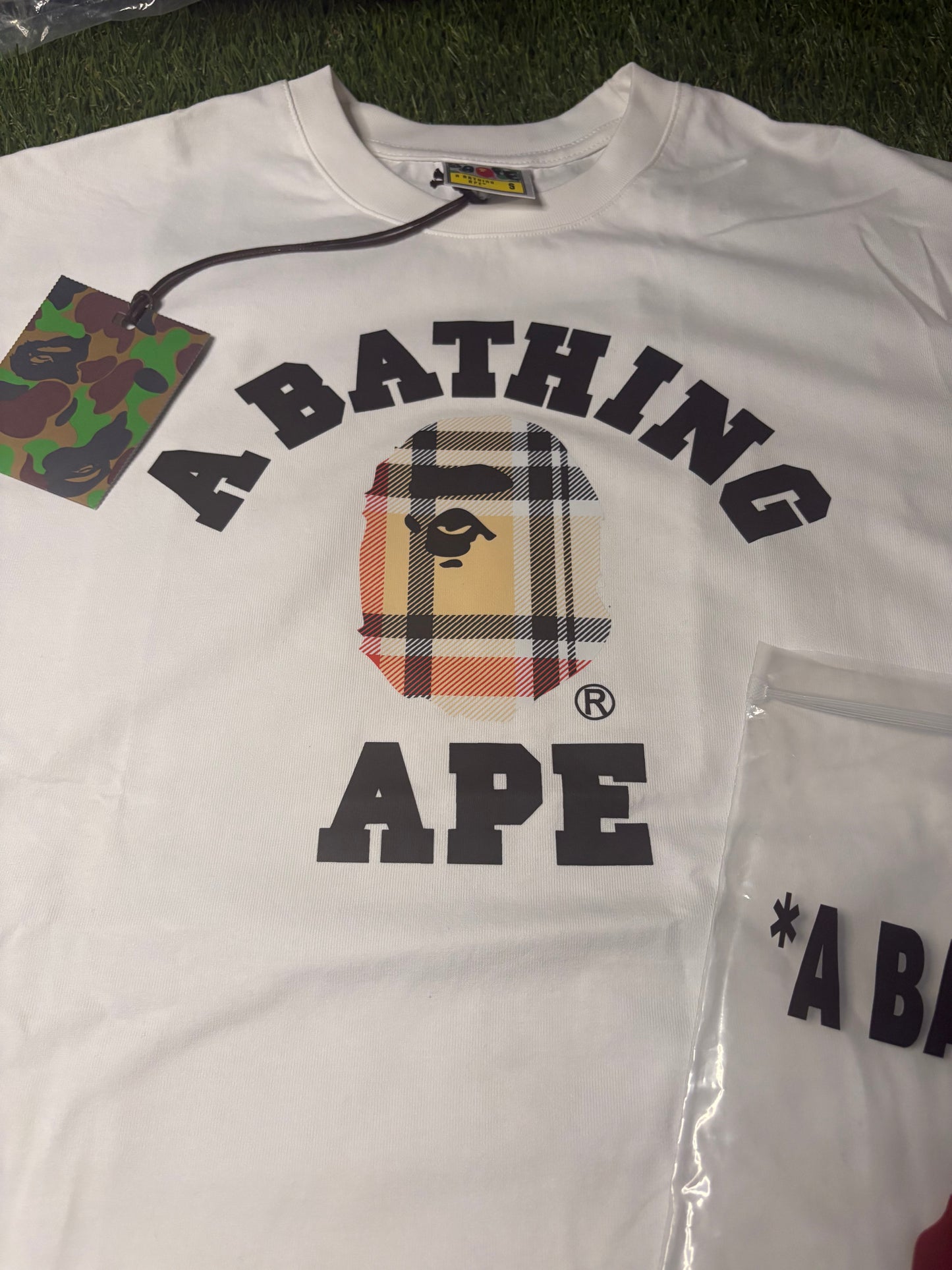 BAPE White Graphic T-Shirt (S)