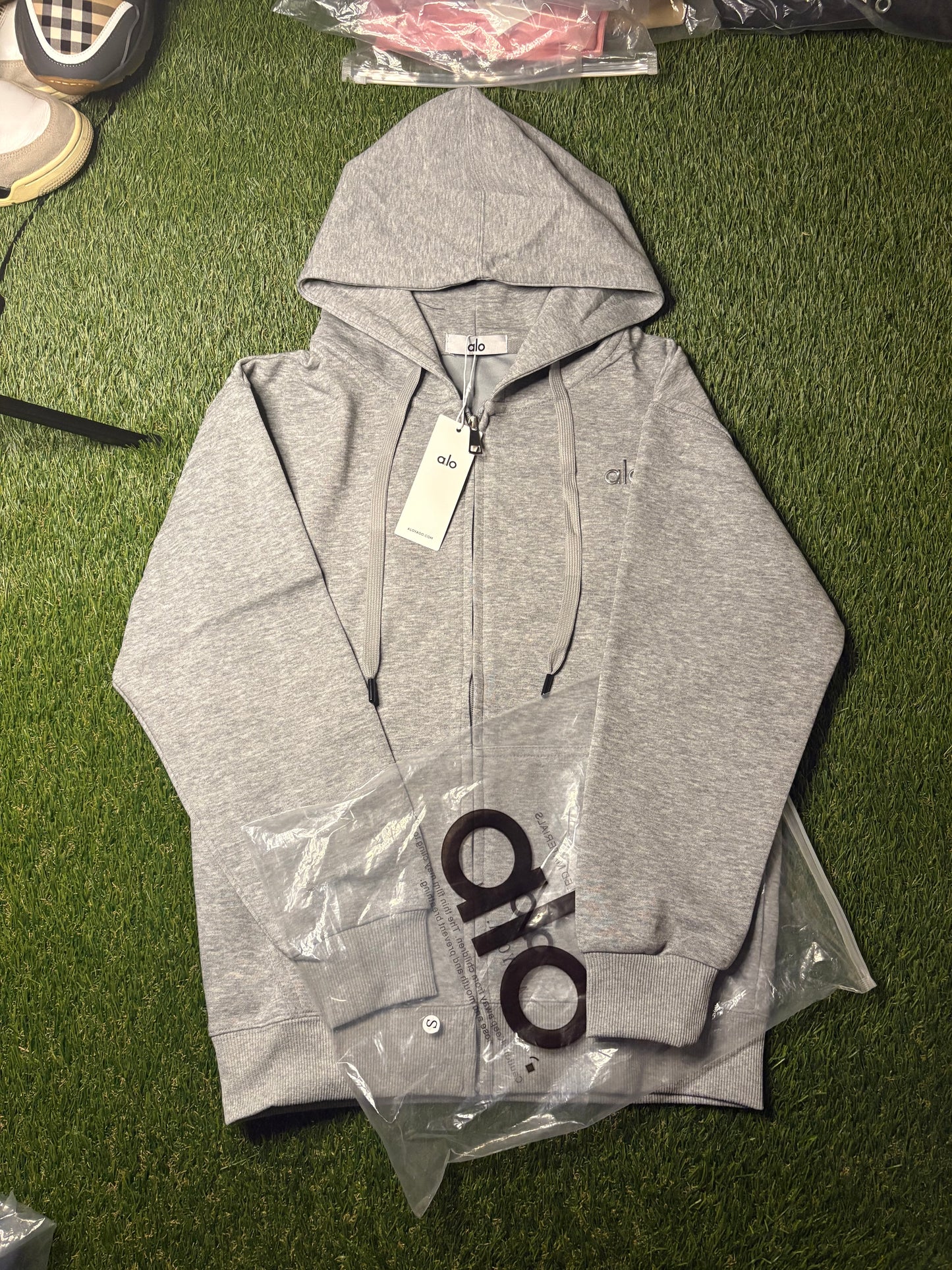 ALO Zip-Up (Gray)